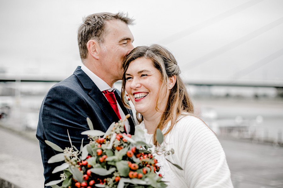 Katja Velmans Hochzeitsfotograf Düsseldorf – Trauung im Standesamt Düsseldorf