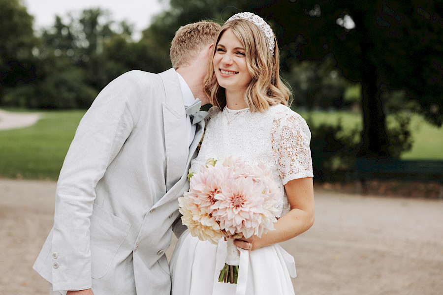 Katja Velmans Hochzeitsfotograf Düsseldorf – Standesamt und freie Trauung in der Auermühle
