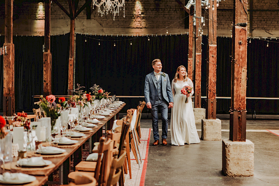 Katja Velmans Hochzeitsfotograf Düsseldorf – Freie Trauung im Gare du Neuss