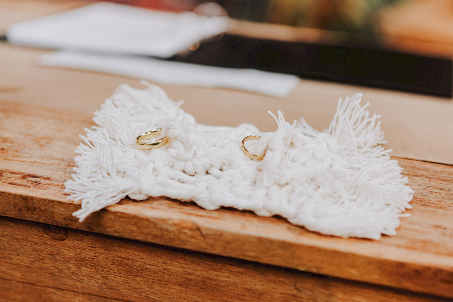 Katja Velmans Hochzeitsfotograf Düsseldorf – Freie Trauung im Gare du Neuss