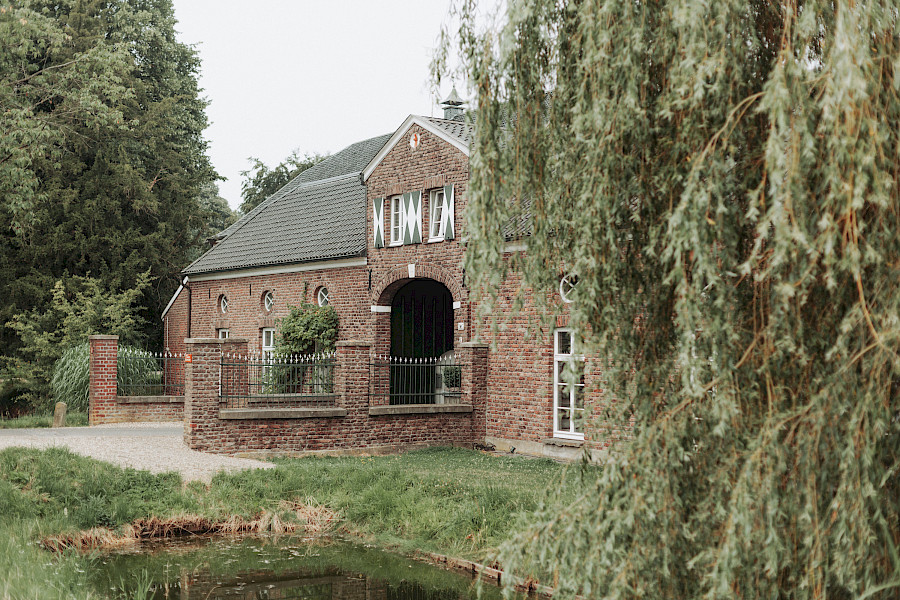 Katja Velmans Hochzeitsfotograf Düsseldorf – Freie Trauung auf dem Neimeshof in Kempen