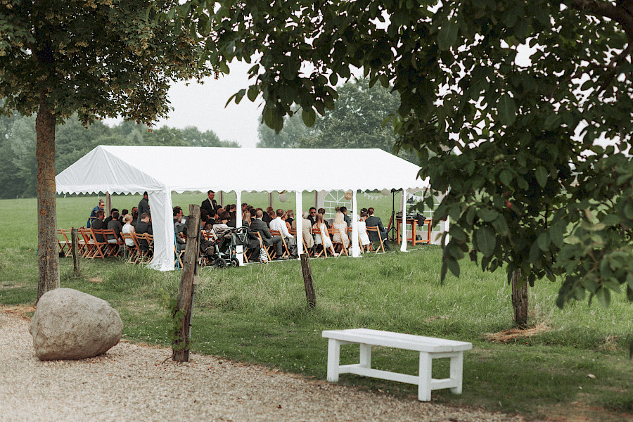 Katja Velmans Hochzeitsfotograf Düsseldorf – Freie Trauung auf dem Neimeshof in Kempen