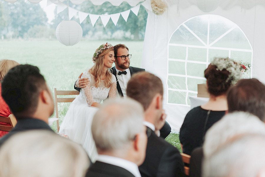 Katja Velmans Hochzeitsfotograf Düsseldorf – Freie Trauung auf dem Neimeshof in Kempen