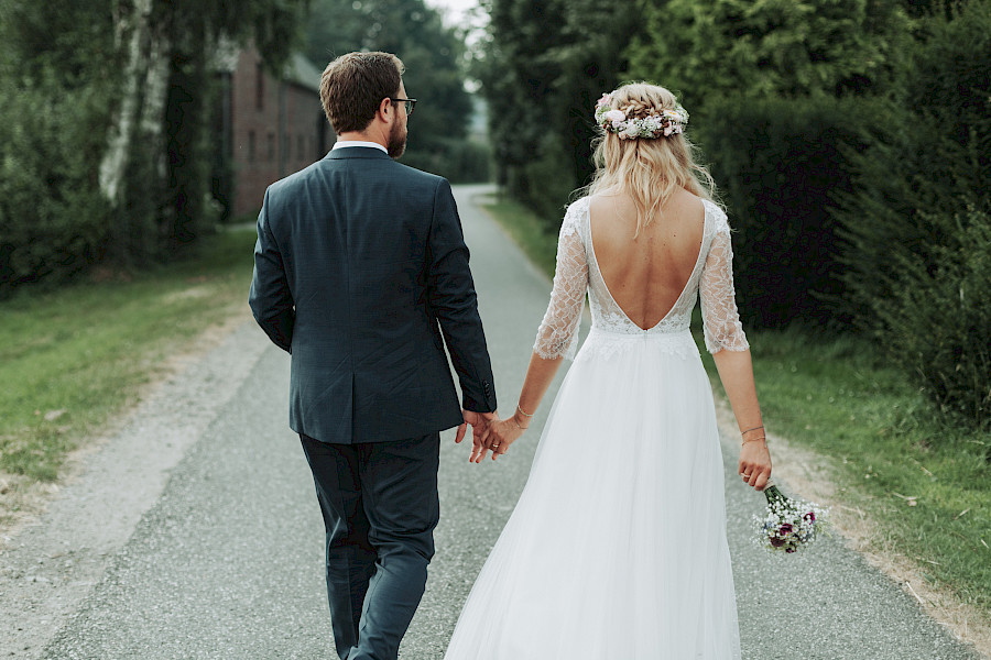 Katja Velmans Hochzeitsfotograf Düsseldorf – Freie Trauung auf dem Neimeshof in Kempen