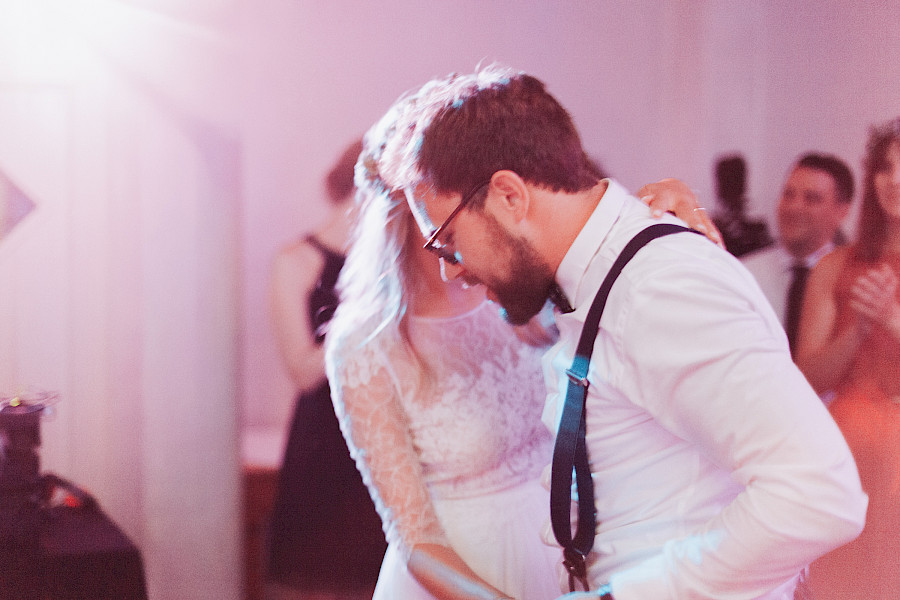 Katja Velmans Hochzeitsfotograf Düsseldorf – Freie Trauung auf dem Neimeshof in Kempen