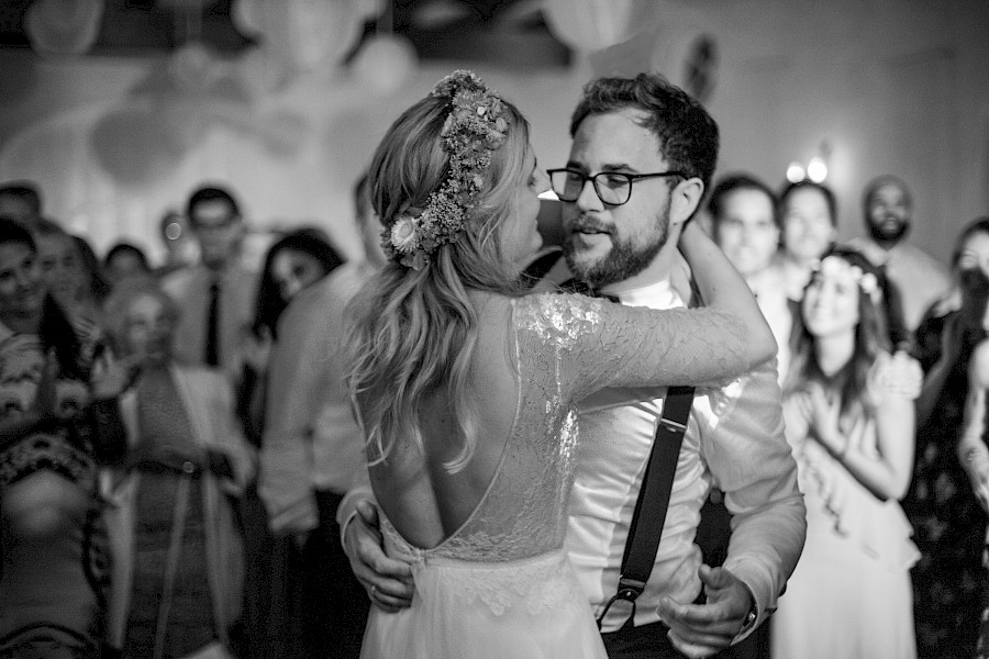 Katja Velmans Hochzeitsfotograf Düsseldorf – Freie Trauung auf dem Neimeshof in Kempen