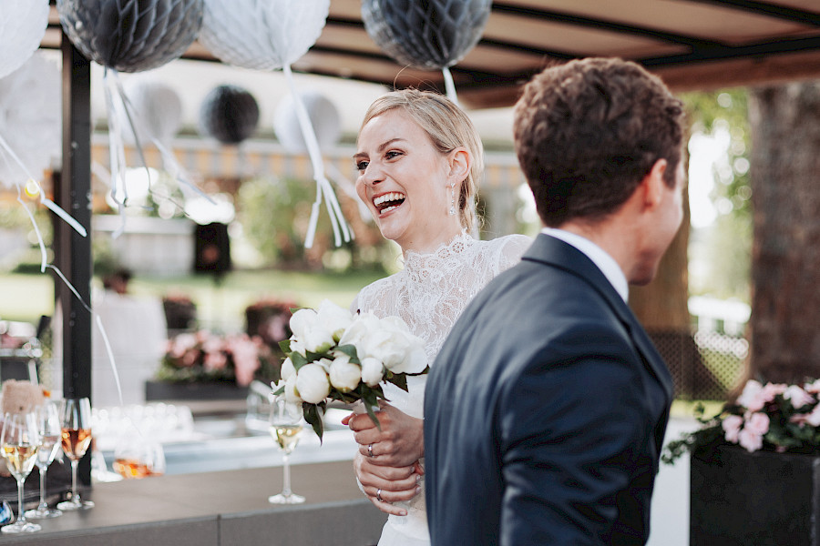 Katja Velmans Hochzeitsfotograf Düsseldorf – Freie Trauung im Landhaus Mönchenwerth