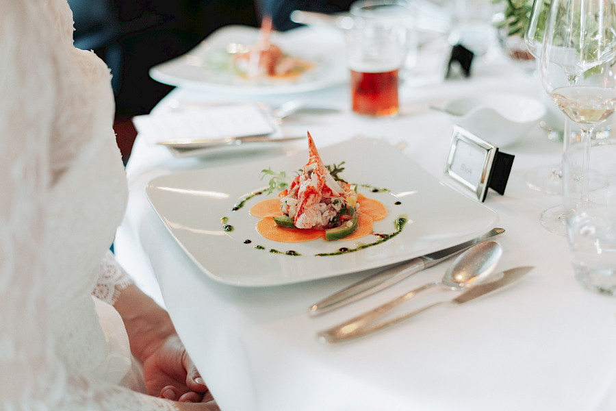 Katja Velmans Hochzeitsfotograf Düsseldorf – Freie Trauung im Landhaus Mönchenwerth