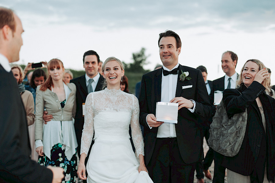 Katja Velmans Hochzeitsfotograf Düsseldorf – Freie Trauung im Landhaus Mönchenwerth