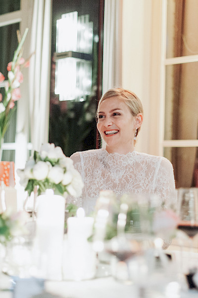 Katja Velmans Hochzeitsfotograf Düsseldorf – Freie Trauung im Landhaus Mönchenwerth