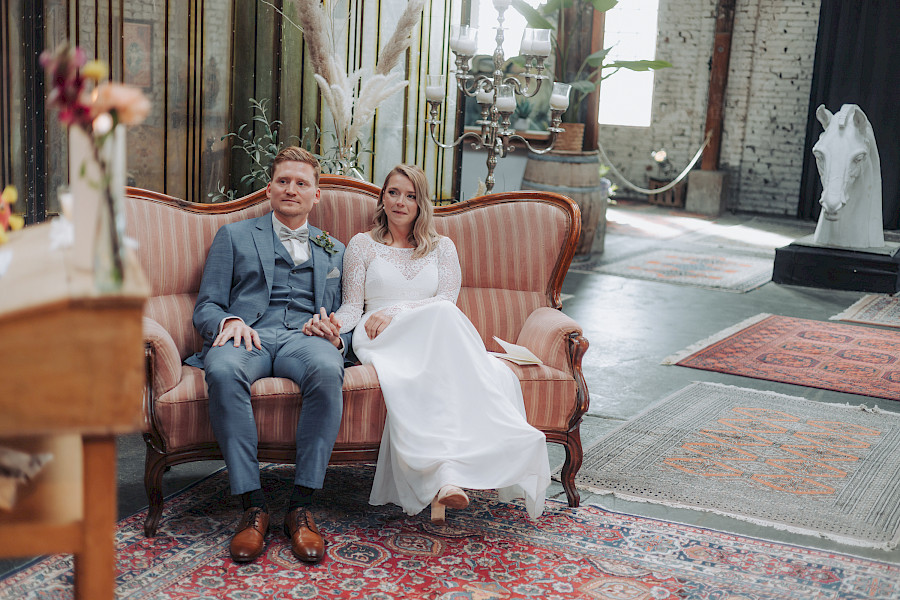 Katja Velmans Hochzeitsfotograf Düsseldorf – Imken und Florians kirchliche Trauung im Gare du Neuss